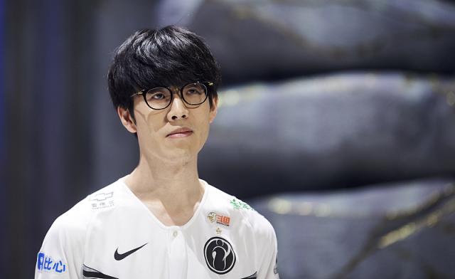 AL赢下瑞士轮第三轮比赛，成功晋级2025全球总决赛淘汰赛！